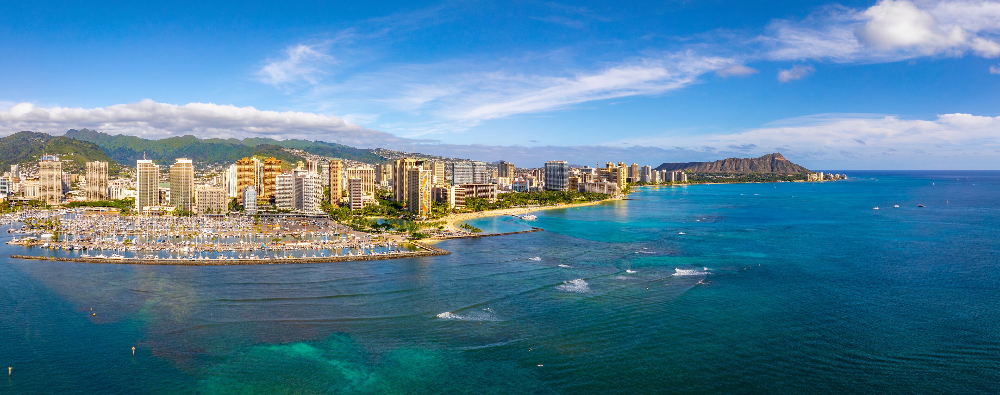 Honolulu coastline with Waikīkī and Diamond Head